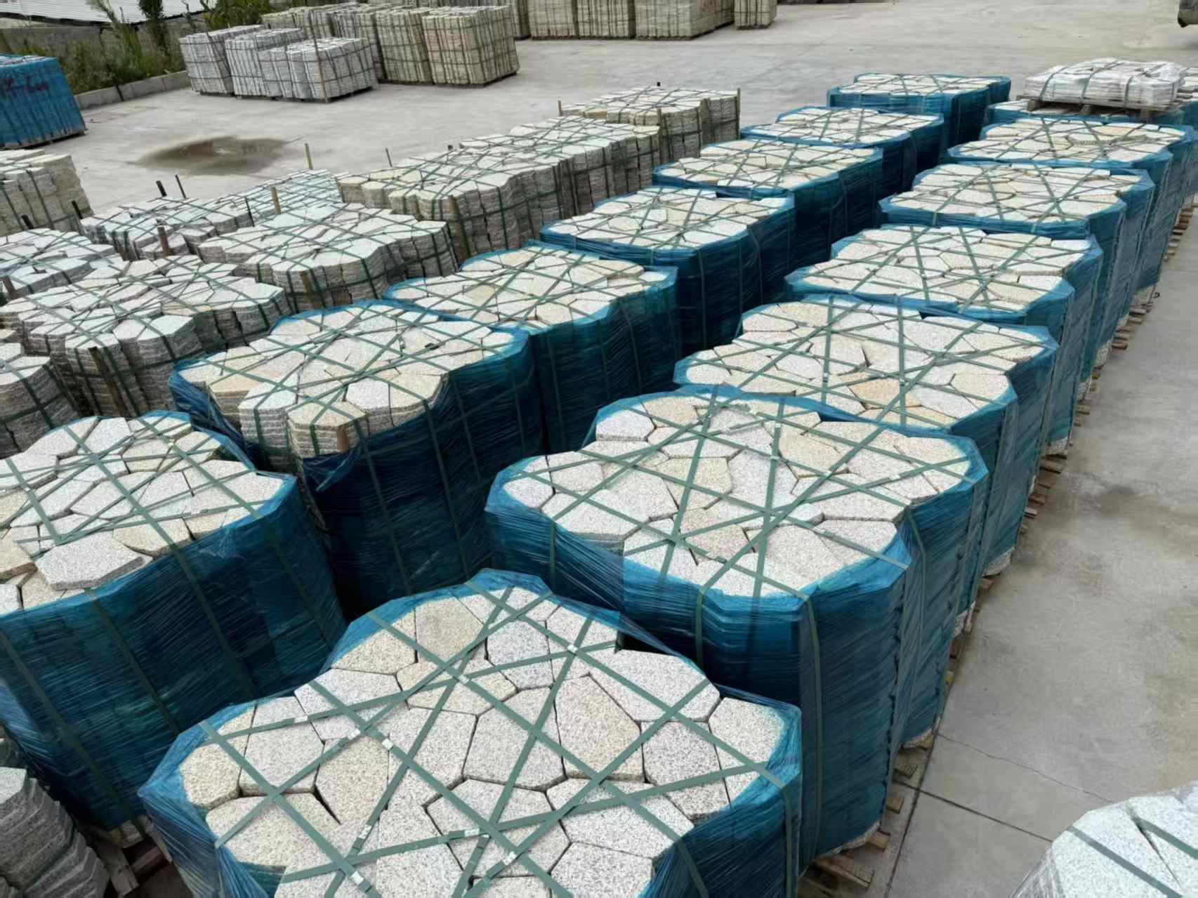 宝鸡黄金麻冰裂纹 碎拼